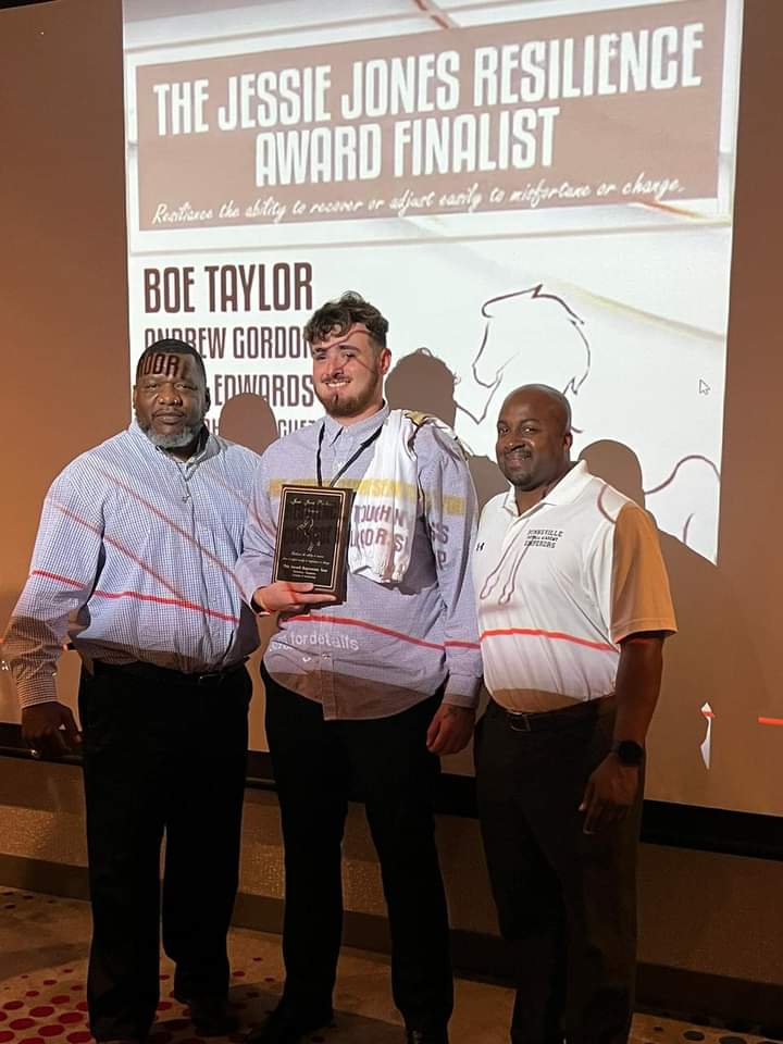 Boe J Taylor tweet media