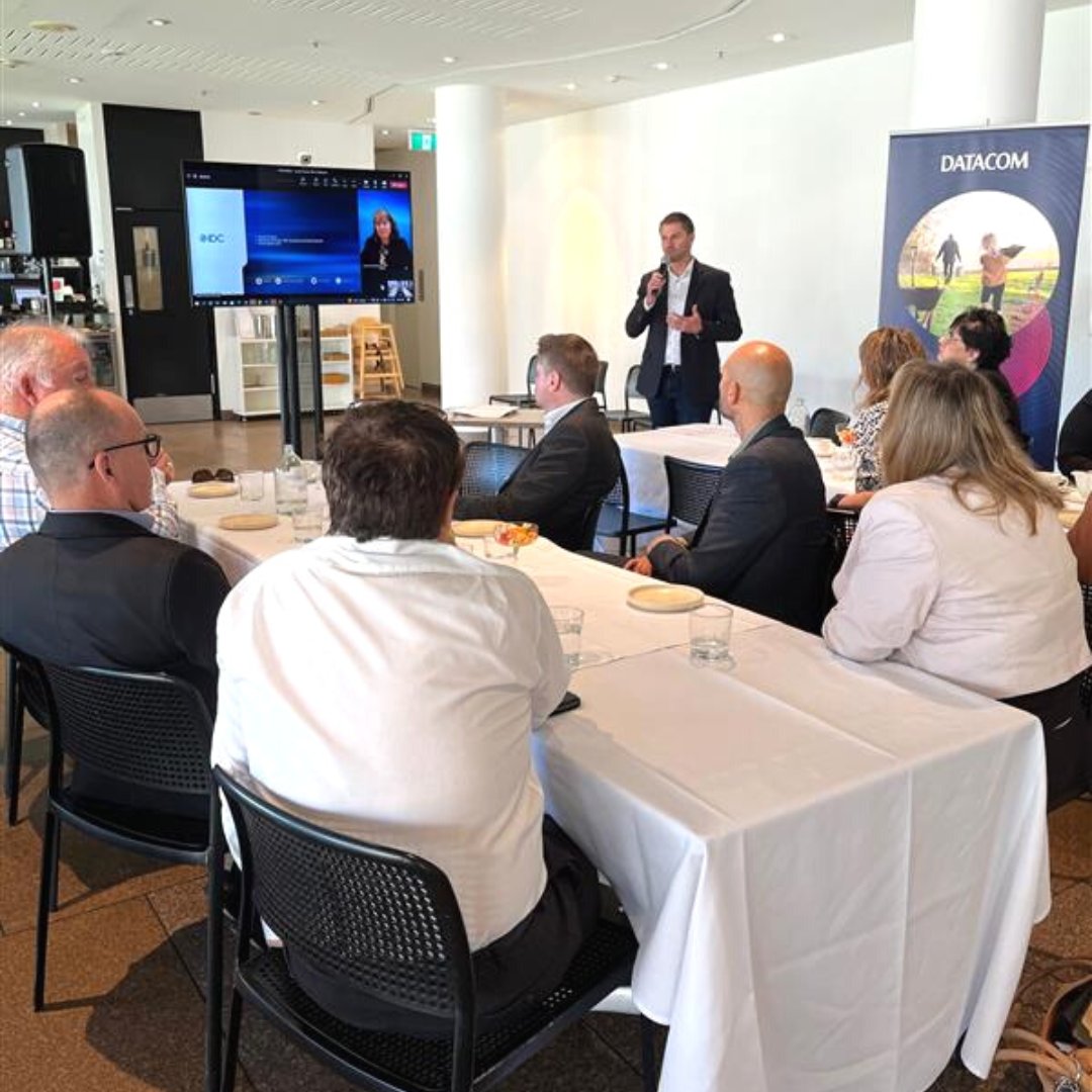 Datacom's tweet photo. Last week, our South Australian team came together with CEOs from ten local government authorities from across the state to discuss challenges, gain new insights and uncover opportunities to help our local communities over the coming years.
#LookBeyondToday https://t.co/mX2Qk99T3K