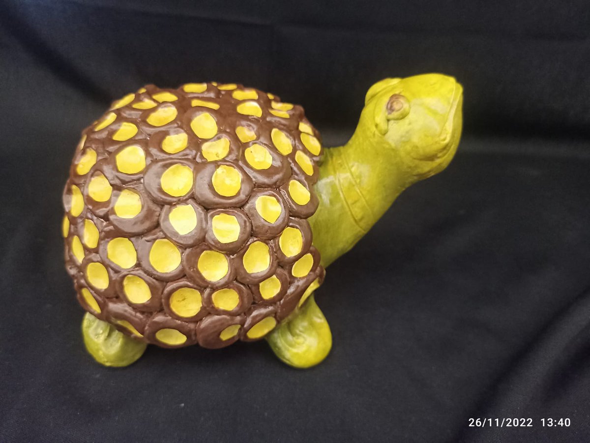vibes_studios's tweet photo. #terracottaplanters #terracottapots #pottery #terracotta #potteryart #skyvibesstudios #potterystudio https://t.co/VsZGWArH78