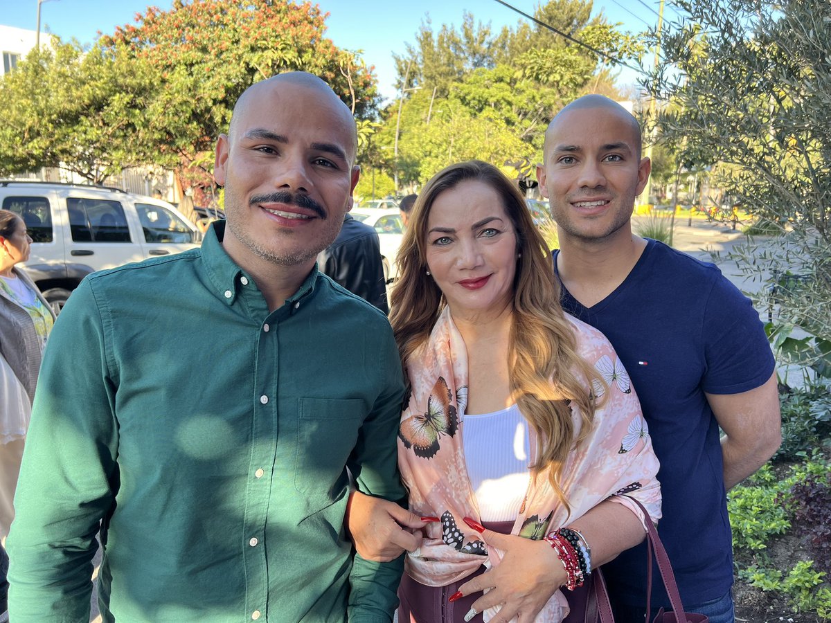 nnooeecciittoo's tweet photo. Sunday funday #sundayvibes #family https://t.co/6z0jyGpimE