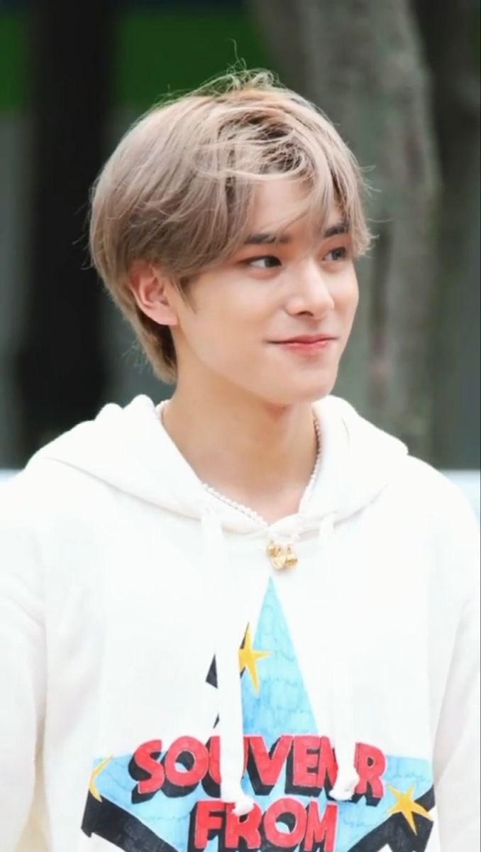 On Twitter gorgeous Gorgeous Man on-twitter-gorgeous-gorgeous-man