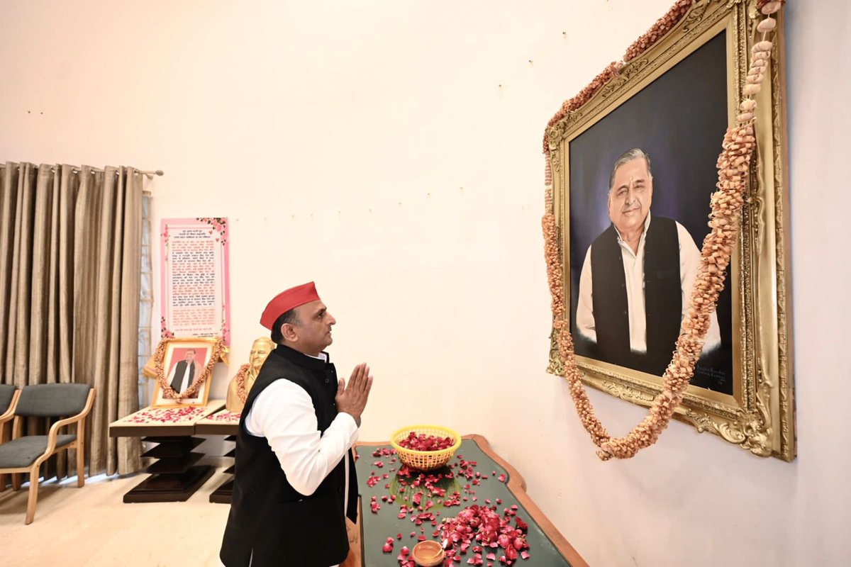yadavakhilesh's tweet image. आज का मतदान नेता जी को हमारी सच्ची श्रद्धांजलि होगा.