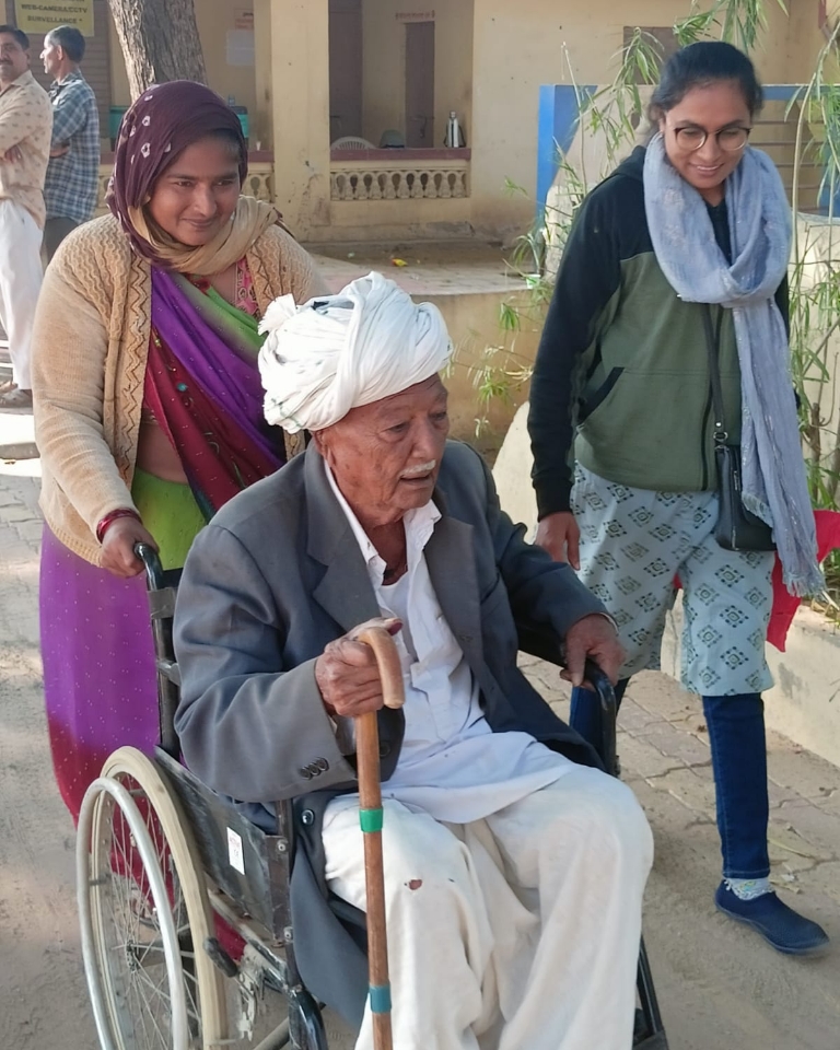 Diyodar 14-Deodar PWD Voter Facilitation
PWD Voters Casting thier Vote
<a href="/ceogujarat/">Chief Electoral Officer, Gujarat</a>
#vote #pwd #pwdfacility #powerofvote💪 #govote #GujaratElections2022