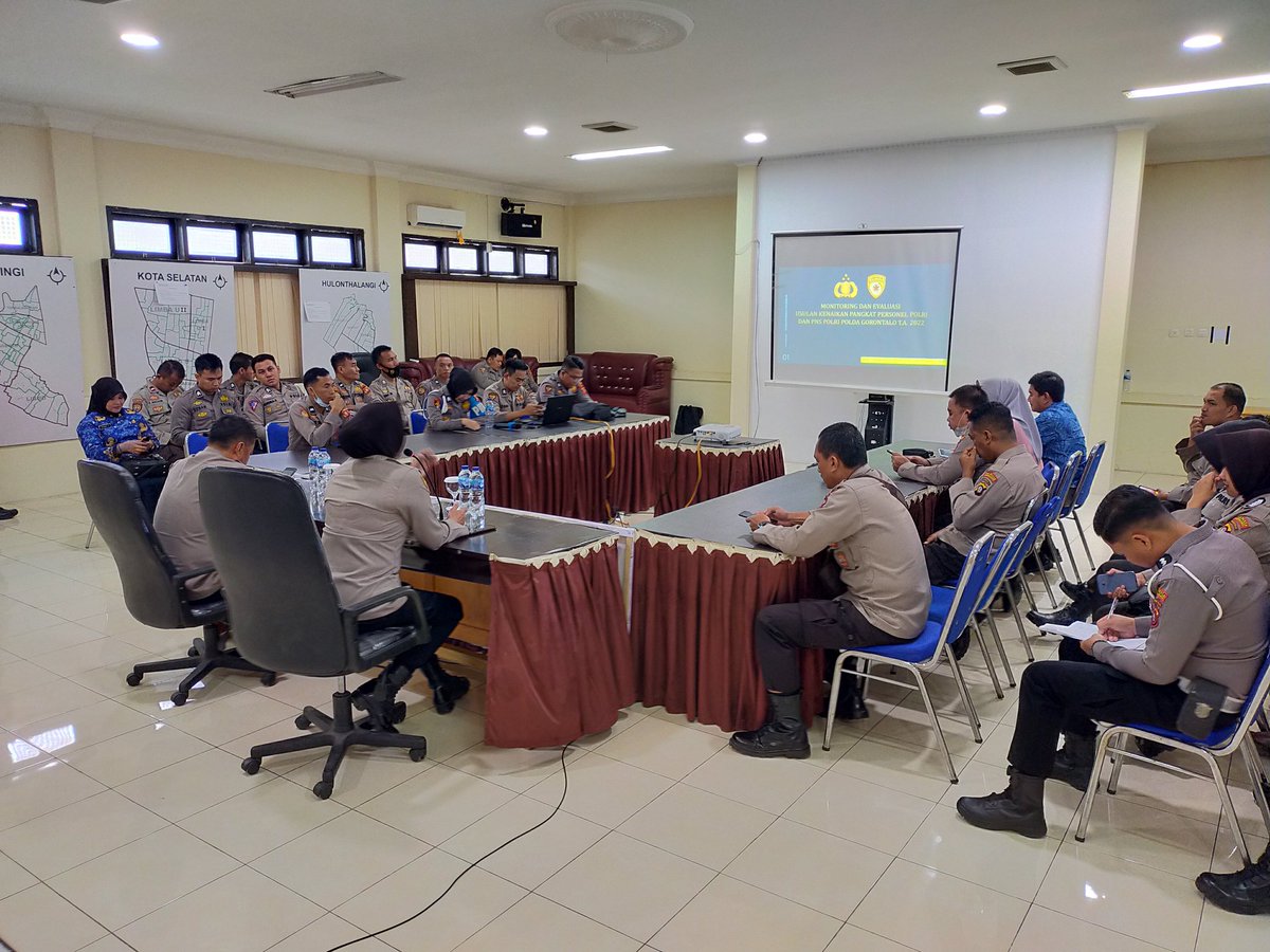 Matt_rl439's tweet photo. Giat monitoring 13 komponen polri
#polresgorontlaokota
#polrilresisi https://t.co/hRGNEevcJR