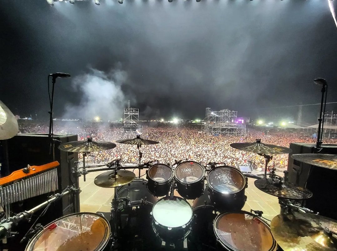 Dirk Verbeuren (@verbeurendirk) on Twitter photo Muchas gracias México!!! <a href="/HHOpenAir/">Hell And Heaven Open Air</a> fuiste increíble. See you in 2023!
#megadeth #soldierontour #thesickthedyingandthedead #hellandheaven Muchas gracias México!!! <a href="/HHOpenAir/">Hell And Heaven Open Air</a> fuiste increíble. See you in 2023!
#megadeth #soldierontour #thesickthedyingandthedead #hellandheaven