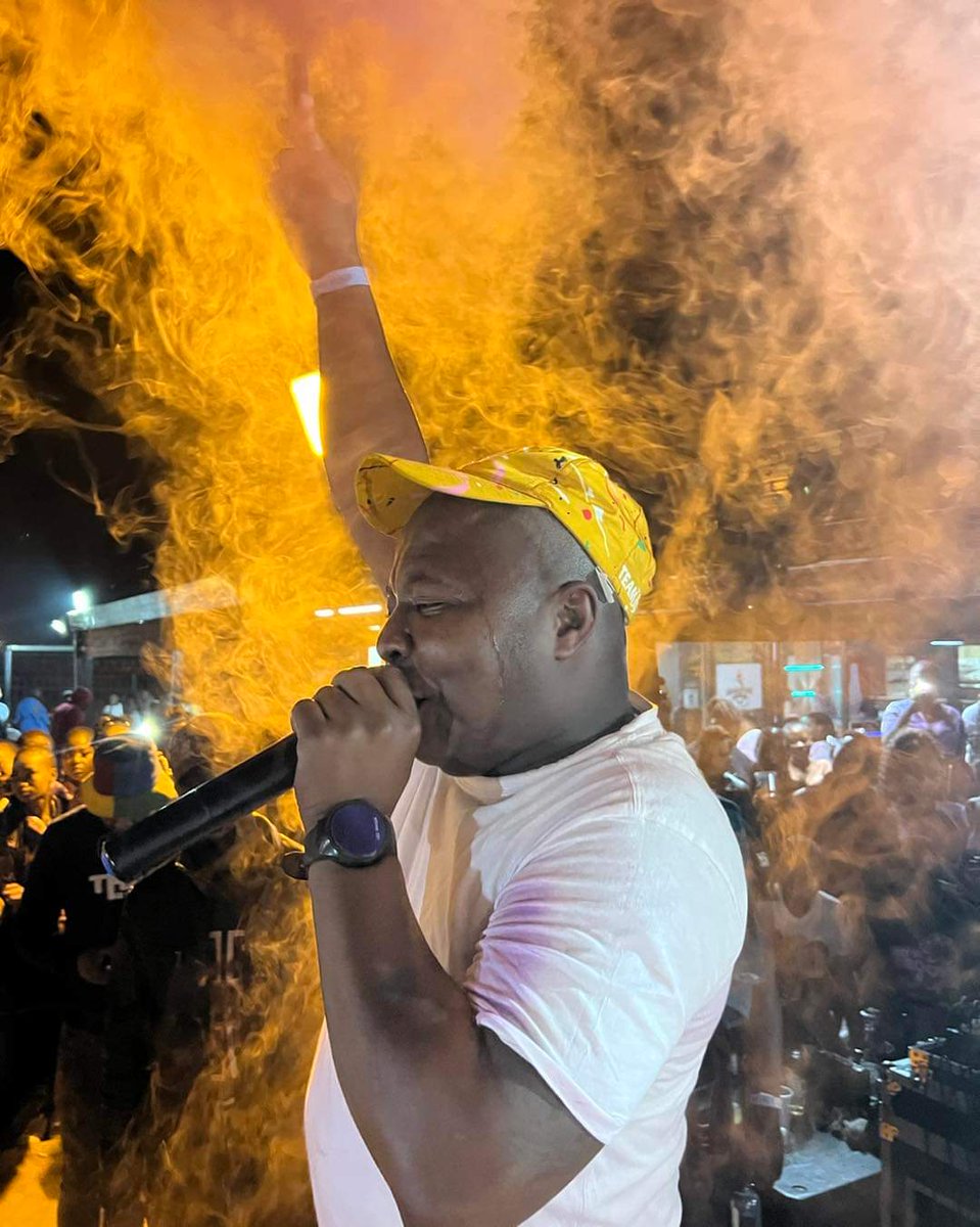 tsakopitori's tweet photo. congratulations to @CasperNyovestHQ for such a great turn up now we are introducing our very own mufasa @VusiR5 #letsfillup #tsakopitori https://t.co/x0VEDVBDIi