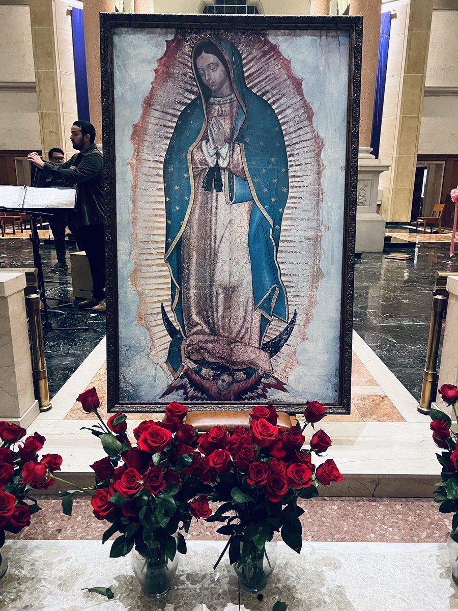 usdministry's tweet photo. Tonight we celebrated one of USD’s most beautiful and meaningful traditions - the Our Lady of Guadalupe festival and Mass. Muchas Gracias to all those who made it possible! https://t.co/0jd1SCAxBK