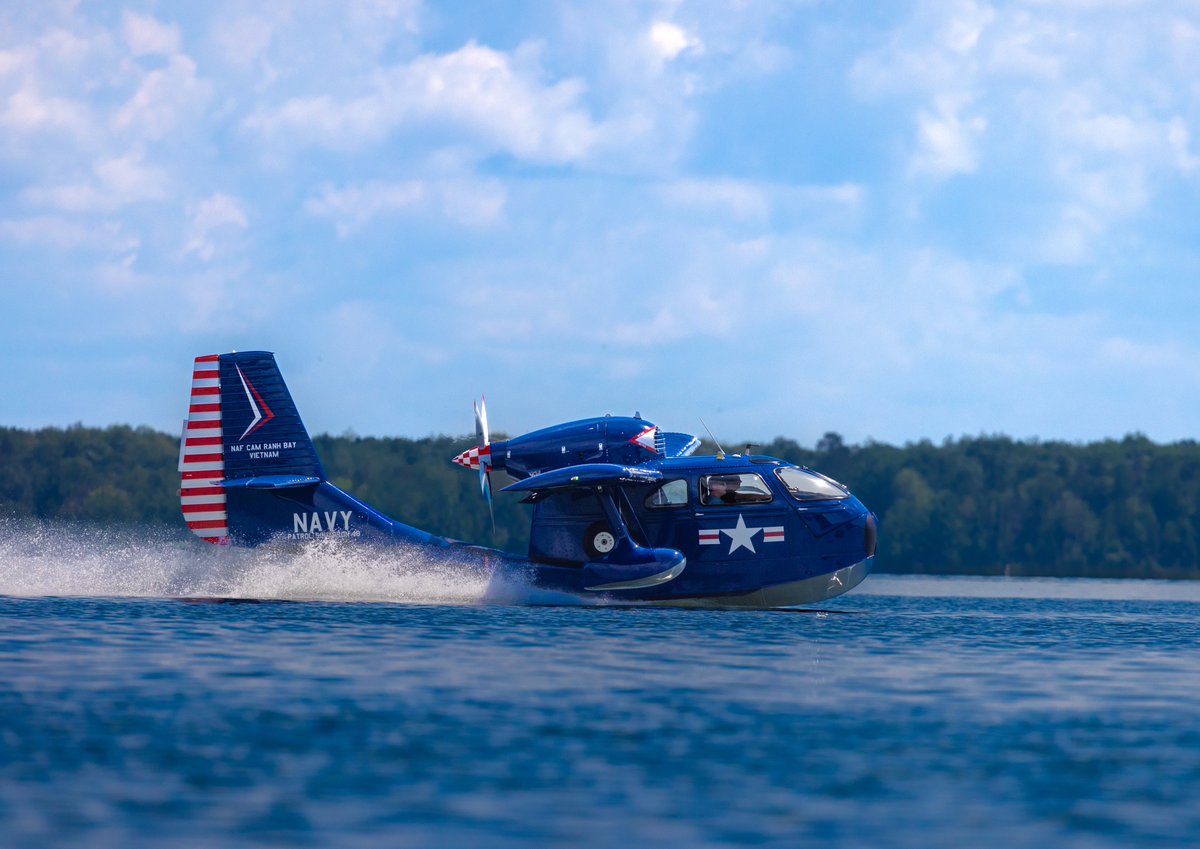 Geesedontweet's tweet photo. #canonphotography #airplanes #waterplane https://t.co/qOfsjT74jX