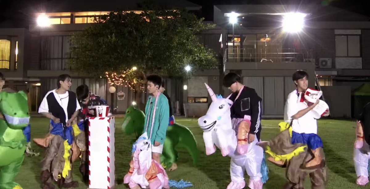 VirusblVN's tweet photo. Looks like a war just happened🐴 🦖🦄
🤣
------•-------

#SafeHousess2
#mynameisnanon @mynameisnanon https://t.co/iN3YWMrSCp