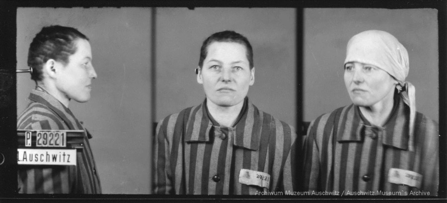 TomFromKatowice's tweet photo. My name is Władysława Wnuk🇵🇱 from Sosnowiec.
I was born on December 5️⃣, 1908. 
I was murdered by #Germans in their death camp #Auschwitz on June 23, 1943 at the age of 3️⃣4️⃣ only because I was a #Pole.
I survived 1️⃣5️⃣9️⃣ days.
Please,#NeverForget me! 
#NeverAgain 
#Genocide 
#WWII https://t.co/gXb1IccmCx