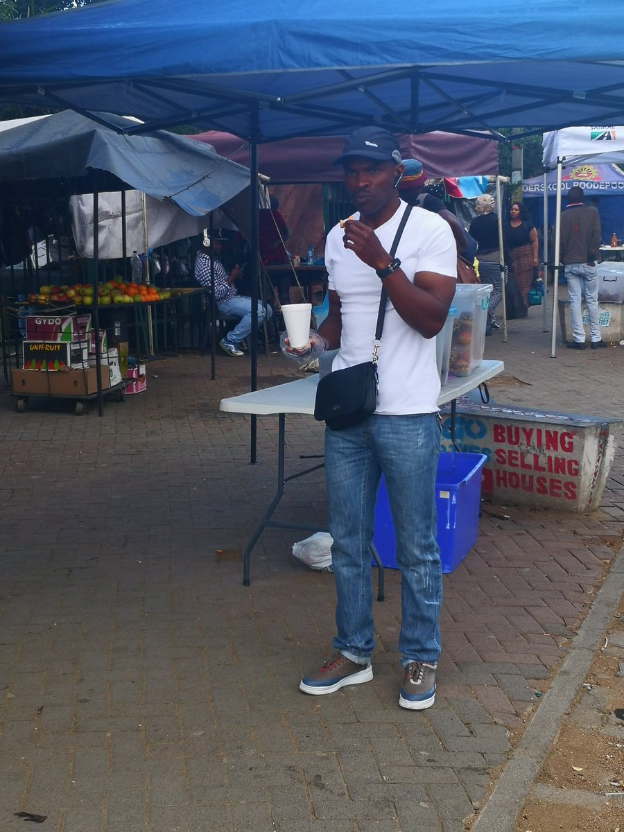 Con2Ex's tweet image. I'm selling muffins and scones at the taxi rank in ivory Park. Good morning friends have a great day