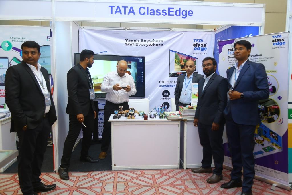 Educationglob's tweet photo. We were extremely fortunate to have had Tata Class Edge as part of the K-12 Summit Hyderabad. Thanks for the participation and support!
#gbrc #globalbusinessreconnect #globalk12summit #k12summit #k12conference #educationglobal #educationconference #educationsummit #tata https://t.co/5iAccR3BIV