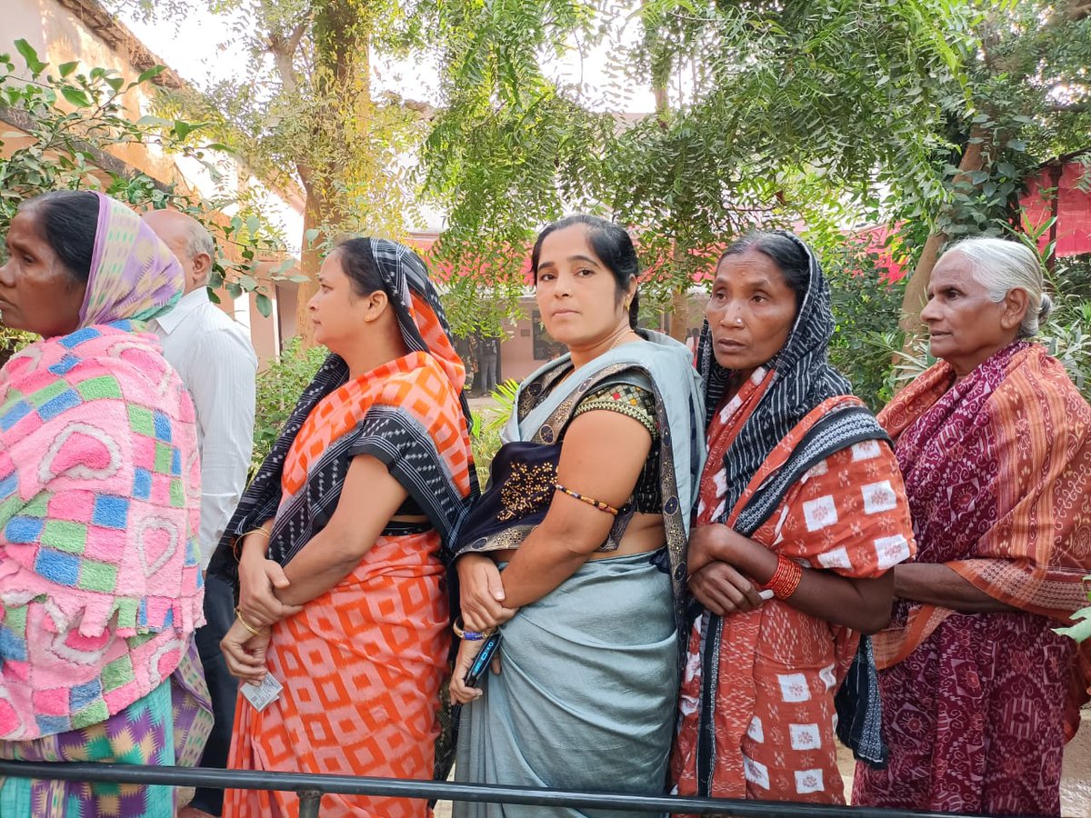 BytesOdisha's tweet image. 29.73% voter turnout recorded in #PadampurByElection till 11 AM: ECI
#Odisha #Odishabytes #Odishabytesnews