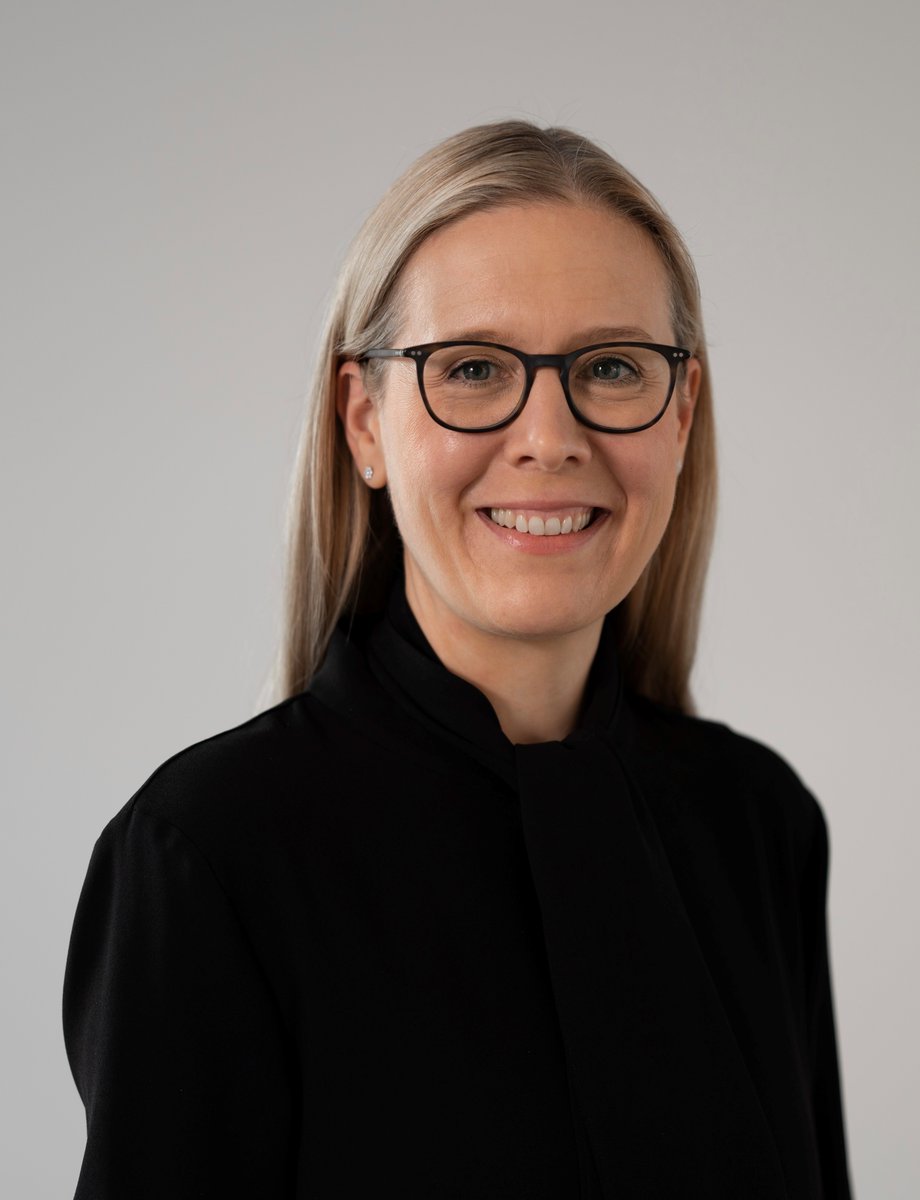 SparkasseBremen's tweet photo. Willkommen an Bord! Ab Juli 2023 übernimmt @FraukeHegemann als Vorstandsmitglied die Verantwortung für unser gesamtes Privatkundengeschäft. Weitere Infos: https://t.co/kXM05FTp8n
Foto: Privat

#sparkasse #bremen #vorstand #privatkundengeschäft #zukunft https://t.co/R72Y8Yg2Ml