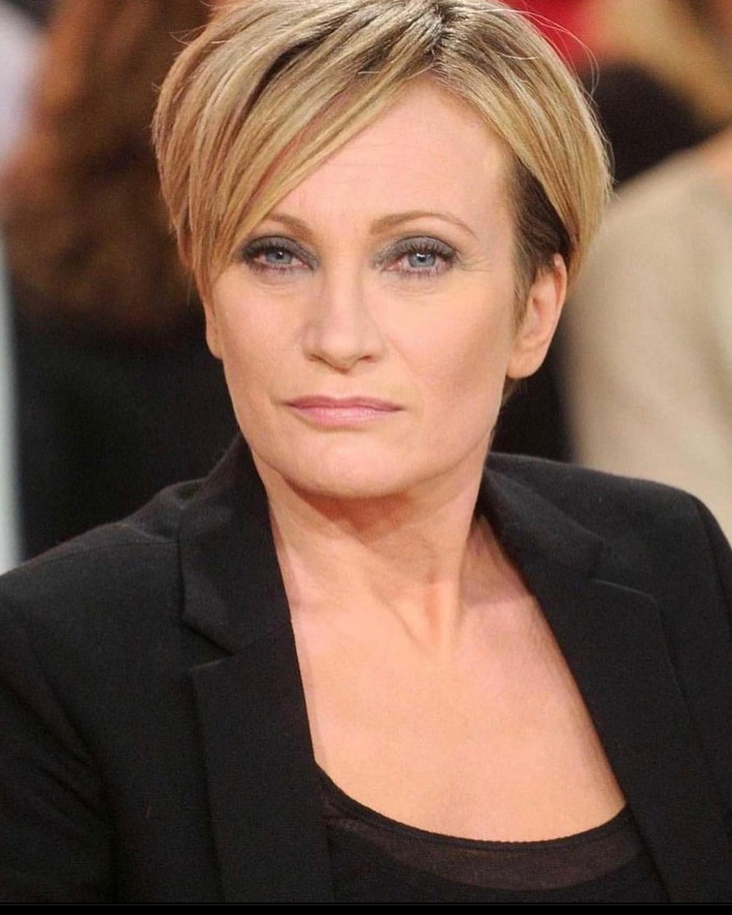 Happy Birthday to French singer and actress. 
Patricia Kaas, December 5 1966. 
