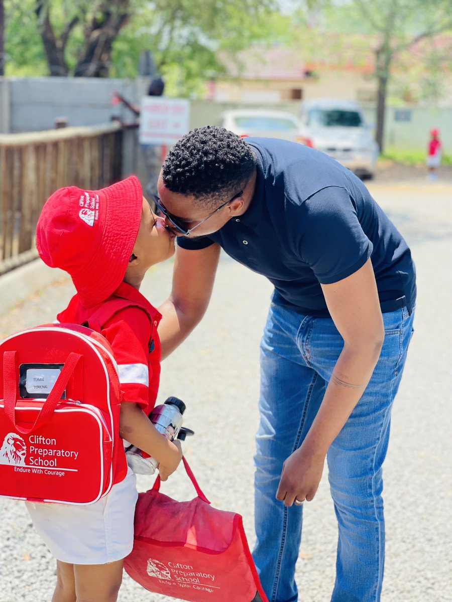 lady-lee-on-twitter-the-comments-here-are-disgusting-what-s-wrong