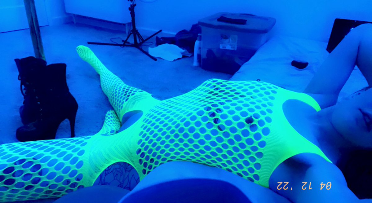 MisslionessVIP's tweet photo. Preparing for the show 🥺 #nsfw #onlyfansgirl #model #linkinbio #DM #ContentCreator #alaska #contentseller #seller https://t.co/v3qTWu4iW9