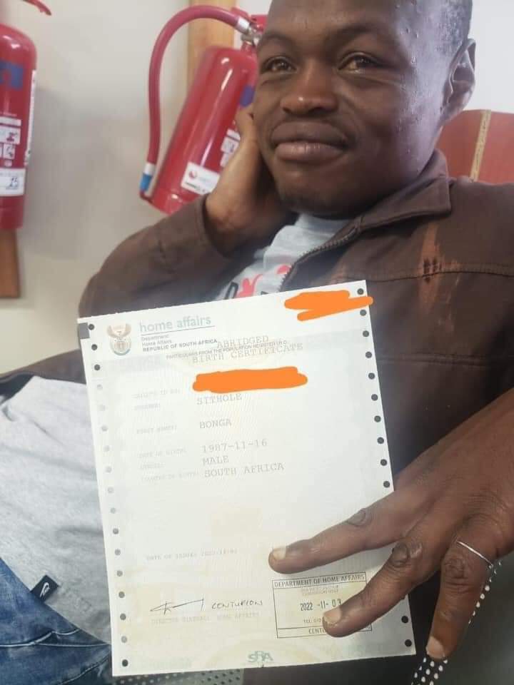 Bonga was never ready for rehab,he was forced yes the lady that helped believed in him but u can never force addict to go to rehab they have to be willing,the street life is not one u can just leave overnight. Drugs is really a pandemic in our country it's heartbreaking 💔😭