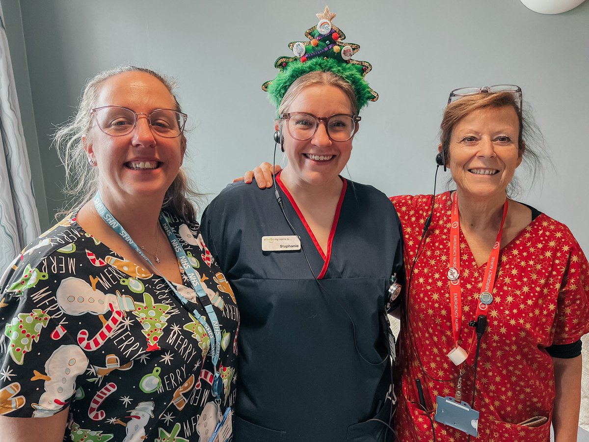 Steph Le Petit (@stephylp_rn) on Twitter photo #festivefriday was a hit in @EDPht last week, lovely to see the team getting in the spirit - maybe this grinch is warming up to the idea 🫣 <a href="/PHU_NHS/">Portsmouth Hospitals University NHST</a> <a href="/rgnboo/">sarah</a> <a href="/Vickyd68556314/">Vicky Donnelly</a> <a href="/MarisaOlivetree/">Marisa Oliveira</a> #festivefriday was a hit in @EDPht last week, lovely to see the team getting in the spirit - maybe this grinch is warming up to the idea 🫣 <a href="/PHU_NHS/">Portsmouth Hospitals University NHST</a> <a href="/rgnboo/">sarah</a> <a href="/Vickyd68556314/">Vicky Donnelly</a> <a href="/MarisaOlivetree/">Marisa Oliveira</a>