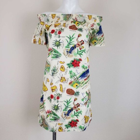Ashley04983290's tweet photo. So good I had to share! Check out all the items I'm loving on @Poshmarkapp #poshmark #fashion #style #shopmycloset #bobeau #jcrew #stjohnsbay: https://t.co/cDFsmXGFbM https://t.co/XiBBEAQLTa