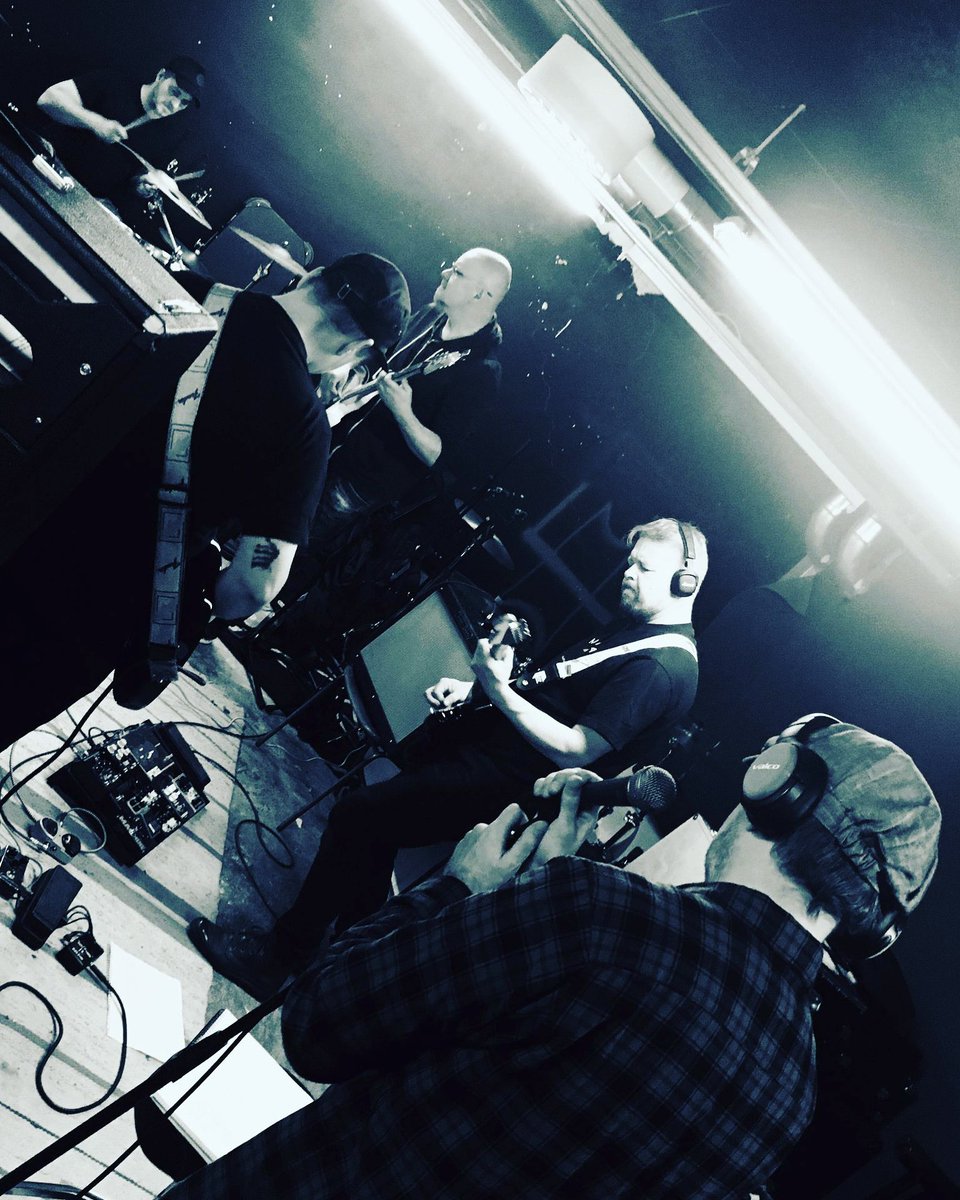 seed husk tweet media