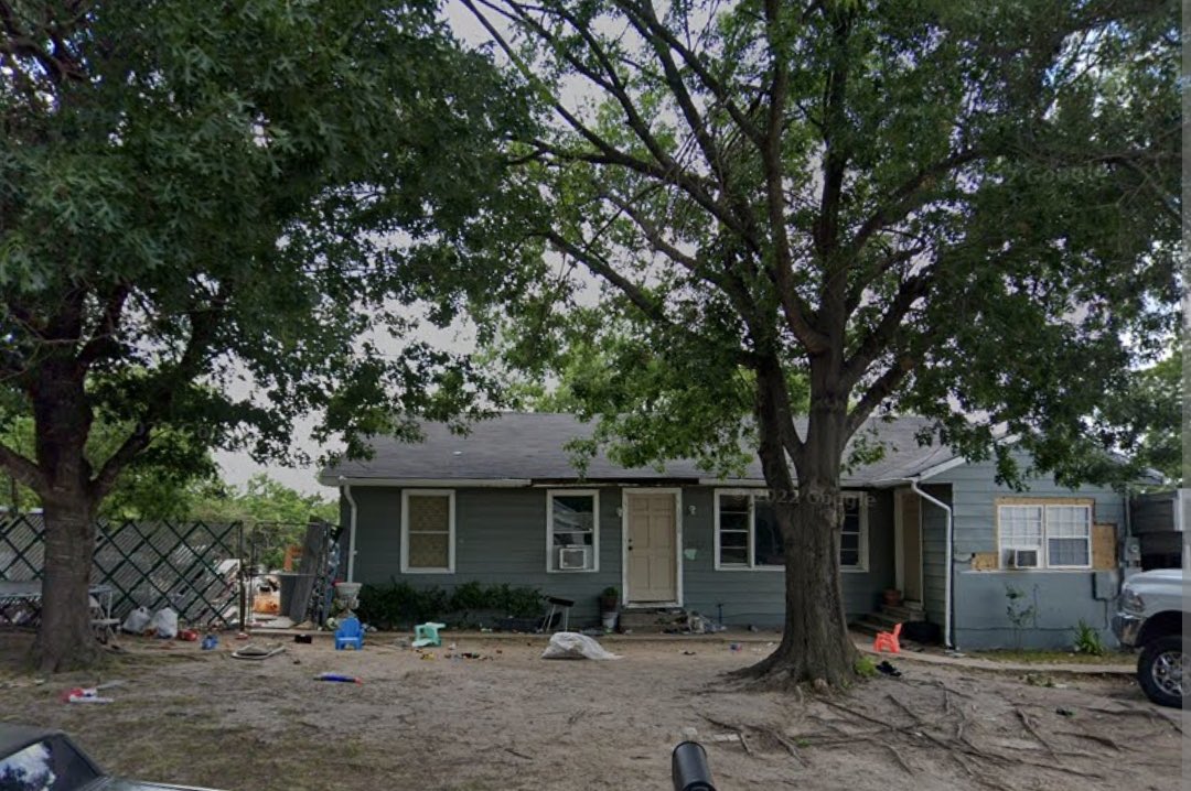 kwemya24's tweet photo. Demo starts this week. Stay tuned for the transformation.
#womeninbusiness #dfwbuilder #fixxerupper #dallasbuilder #newconstructionhomes https://t.co/GTR6gpagzF