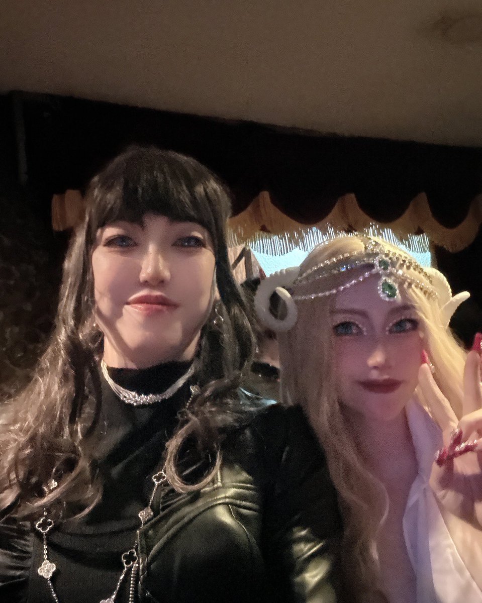 mihok0425's tweet photo. 今年最後のデパH楽しかったです
#女装  #女装さんと繋がりたい  #cd #Crossdreser  #偽娘　#女装家
#男の娘　#カマレズ  #女装メイク　#女装の男  #女装レズ  #女装男
#デパートメントH #デパチ https://t.co/RYhvMjd5Lz