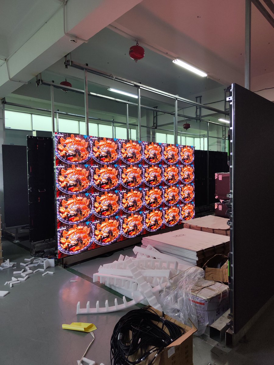 Weiye_Roger's tweet image. Indoor P2.5 screen size: 3840x1920mm
Refresh rate: 3850Hz 1/32s
Aging, sent to South Korea
Please contact me to bring you perfect service and higher quality products
#ledwalldisplay #leddisplayscreen #ledposter #ledindoor #ledscreenadvertising #leddisplaysolution #led_wall_displa