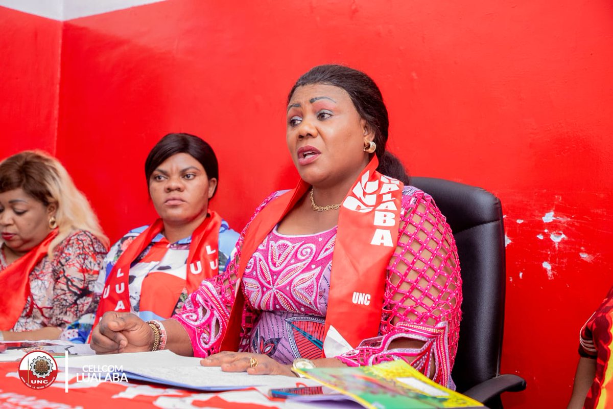 JuvenalNtumba's tweet photo. #UNC_LUALABA: La présidente Inter fédération des femmes @uncrdc_lualaba Mme @helene_kayakez a présidé ce Dimanche 04.12.2022 une réunion préparatoire de l'installation de la base @uncrdc_Femme à #KAPATA dans le #LUALABA profond avec les membres de son bureau. @BillyKambale1 https://t.co/kU8Z9jmN45