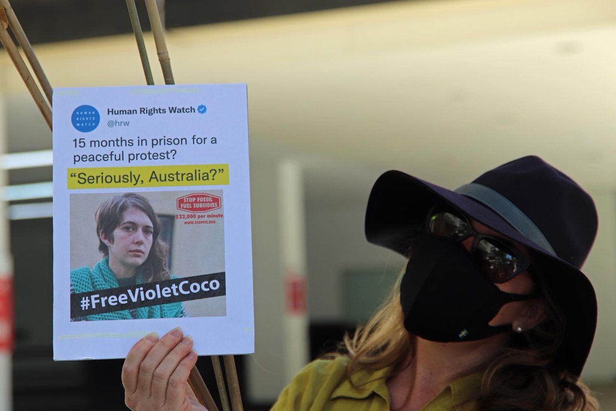 DrSimonStevens's tweet image. A snap rally was held outside the Magistrates Court of WA, Perth in solidarity with Violet Coco who was jailed in New South Wales for an act of nonviolent civil disobedience.

#VioletCoco #RightToProtest