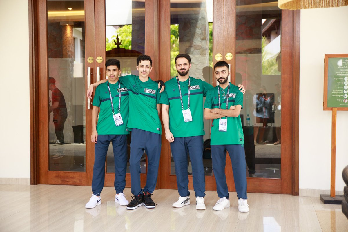 R0o08's tweet photo. استمرار صدارة منتخبنا السعودي في اليوم الثاني لبطولة بالي العالمية للعبة ببجي موبايل بفارق 98 نقطة عن اقرب منافسيه 🤩🇸🇦
@Saudi_Esports 
#Worldesports
#Bali2022 https://t.co/7YvU4bLvDg