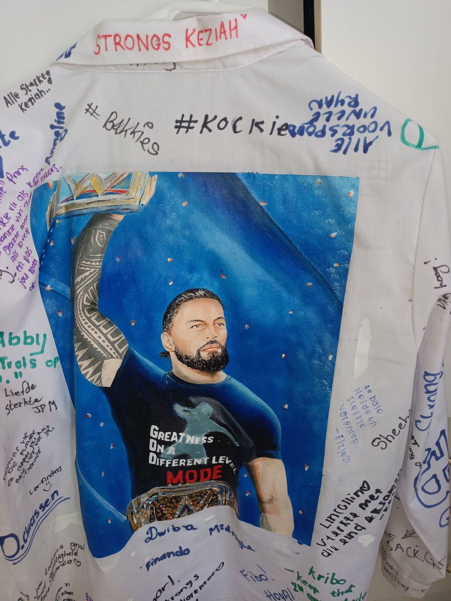 keathon1738's tweet photo. This is how much my sister loves @WWERomanReigns . She painted The Tribal Chief on the back of her shirt... #Acknowledgement☝️ https://t.co/Hsj780s01Q
