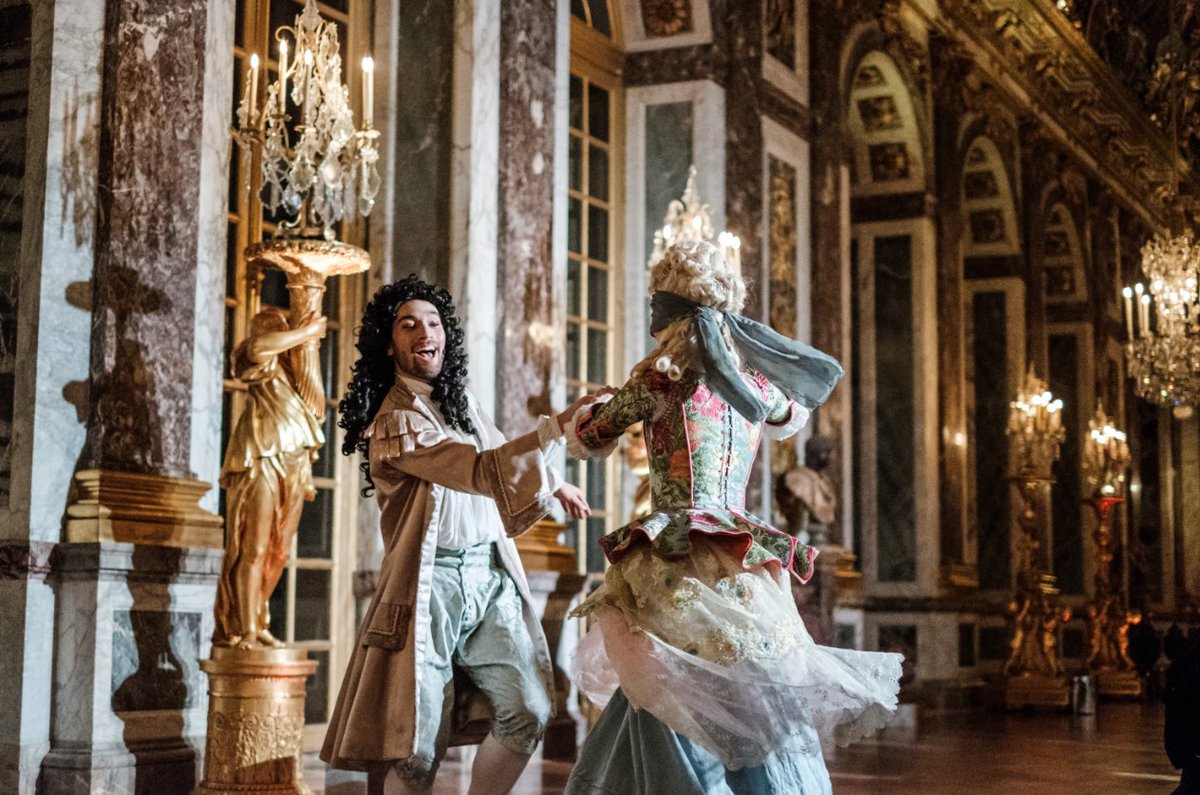 CVSpectacles's tweet photo. C'est Noël avant l'heure au @CVersailles 🎄✨ ! Dès ce samedi 10 décembre, en famille ou entre amis, découvrez le Château comme vous ne l'avez jamais vu à l'occasion des fêtes de fin d'année pour le retour du #ParcoursDuRoi !

🎟️ https://t.co/rHppjqvtpU
📷 Agathe Poupeney https://t.co/XL4ZBQaXFW