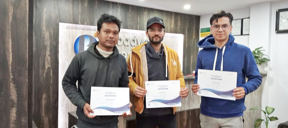 broadwayinfosys's tweet image. Some glimpses of students receiving their respective certificates after their course completion!

Wishing the students all the best for your future endeavors!

#Certification
#ITTraininInNepal
#InternshipAndPlacement
#BroadwayInfosys