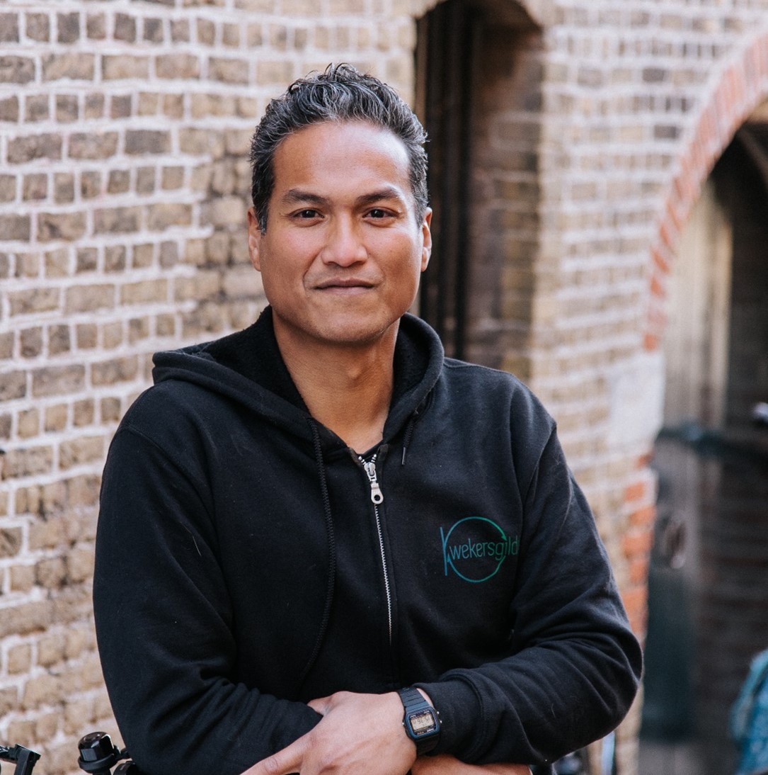 Sinds 1 september is Patrick Asmawidjaja aangesteld als practor Water en Bodem bij Yuverta in Dordrecht. De practor is dé hoofdonderzoeker en heeft als taak om de samenwerking tussen praktijk, onderzoek en onderwijs te versterken. Lees verder: lnkd.in/ghtqaVk5 #regiodeal