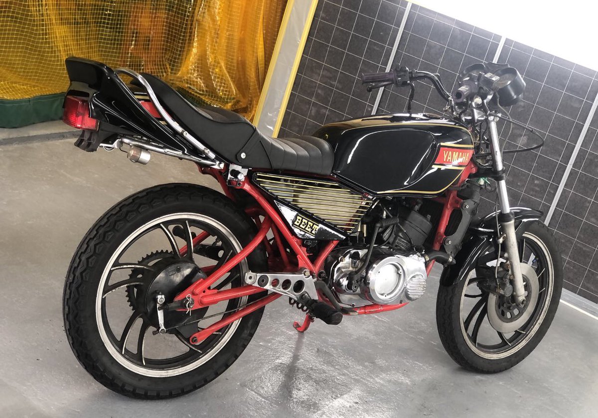 toluene999_h's tweet photo. RZ２５０
100万
ハンドルだけ変わります。

ライトつけます。
マフラー左だし
メーカー不明 https://t.co/5s1Cib60li