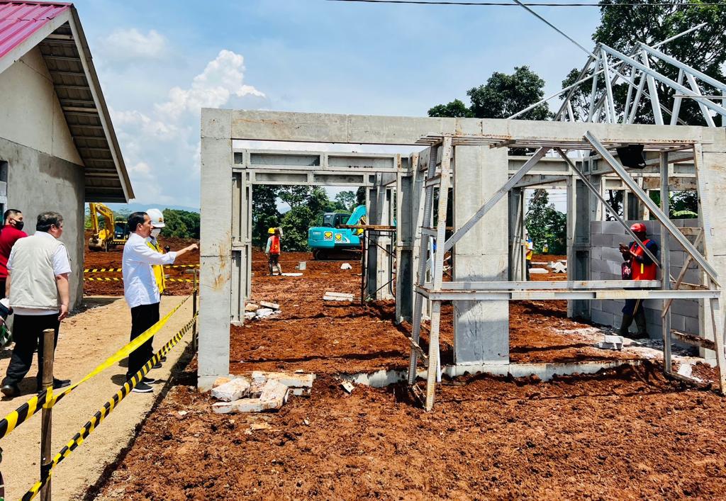 Relokasi diprioritaskan bagi warga yang rumahnya berada di pusat gempa, terutama di Kecamatan Cugenang. 

Sementara itu, untuk rumah warga yang tidak direlokasi akan diberikan bantuan yang besarannya menyesuaikan tingkat kerusakan.