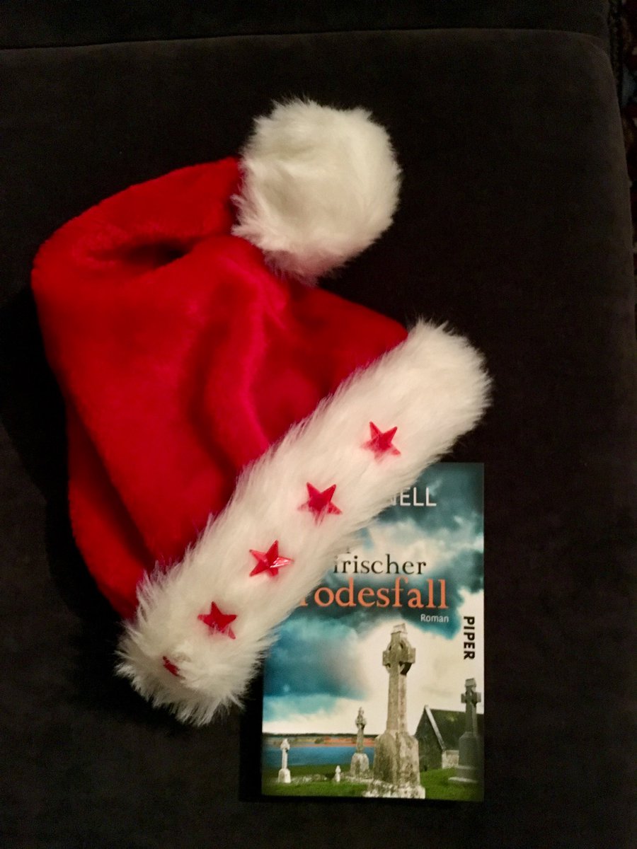 Verschenke einfach ein Buch. Über Bücher freuen sich die meisten Menschen. 🎄☺️🕯️ #Weihnachten #weihnachtsgeschenk #christkind