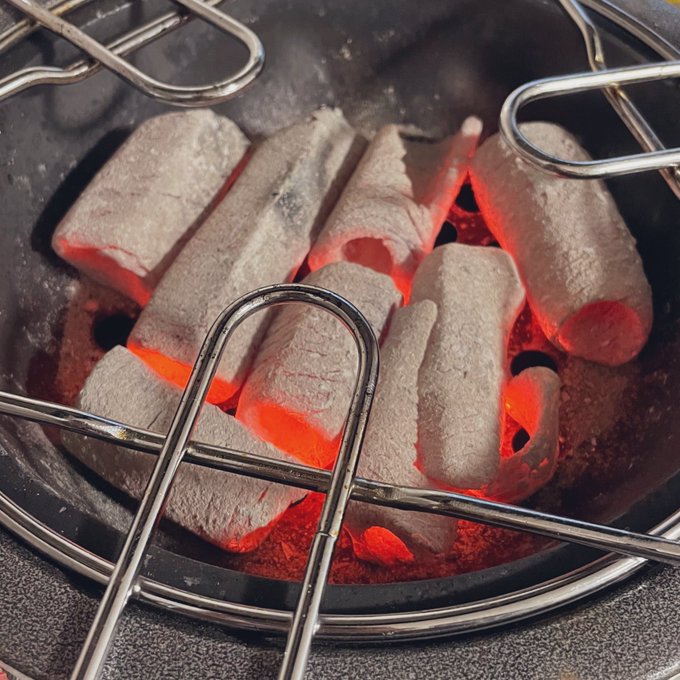 子供がお昼寝する中、唐突に焼肉パーティーを開催しましためちゃくちゃいい…フライパンなんか比じゃないおいしさ… 