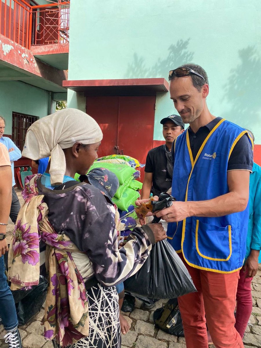 RotaryAlizes's tweet image. Retour sur l’action du 18 novembre 
Don de produits de première nécessité pour le Centre NRJ situé à Andavamamb. Contribution des clubs Rotaract Club Antananarivo Faneva  RC Saint-Denis Alizés et du RC Hermitage Lagon. 

#District9220 #serviceaboveself #Rotary #rotaryalizes