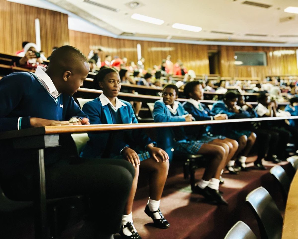 NMCF_SA's tweet photo. Over 200 high school children have gathered at @UWConline this morning for the opening of the Science, Technology, Engineering and Mathematics Bootcamp. 

The STEM Bootcamp is part of the 2022 World Science Forum (WSF). #stembootcamp2022 @UNESCO @dsigovza https://t.co/PKyT9TE7pz