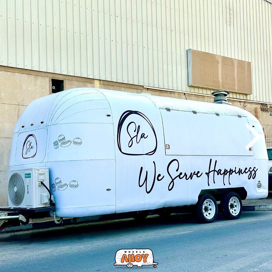 WheelsAhoy's tweet photo. 6m 'Ahoy Pearl' Food Trailer.

#iwantmyfoodtruck #ShippingContainerRestaurant #UaeFoodTrucks #WheelsAhoy #AhoyActivations #WheelsFederation #AhoyConcepts #MobileConcepts #MadeInUAE #FoodTrucks #Mydubai #MobileBusiness #Dubai #ahoyfabricationdiaries #foodtrucksuae https://t.co/1Xa1ibJRsW