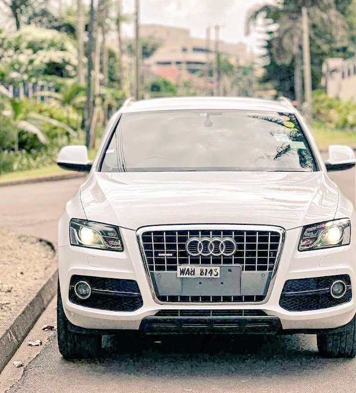 DriveNowUg's tweet photo. If you're to reward your loved ones, which one would wish?
#FrameA - Maybach  #FrameB - Audi
#FrameC - Benz  #FrameD - Range Rover

#Reminder: These vehicles are available with us. https://t.co/a0BdTX9CZR
