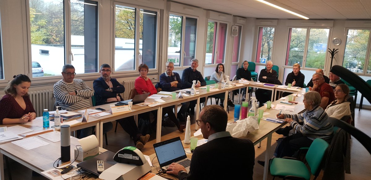 ADMRduJura's tweet photo. Mardi dernier a eu lieu à la Fédération la Commission #Téléassistance qui a rassemblé près de 30 personnes.
👉 Cette commission, animée @FilienADMR et la Fédération ADMR du Jura, a permis de faire le point sur l'activité téléassistance et les nouveautés proposées par #Filien. https://t.co/vXhhYMhZeQ