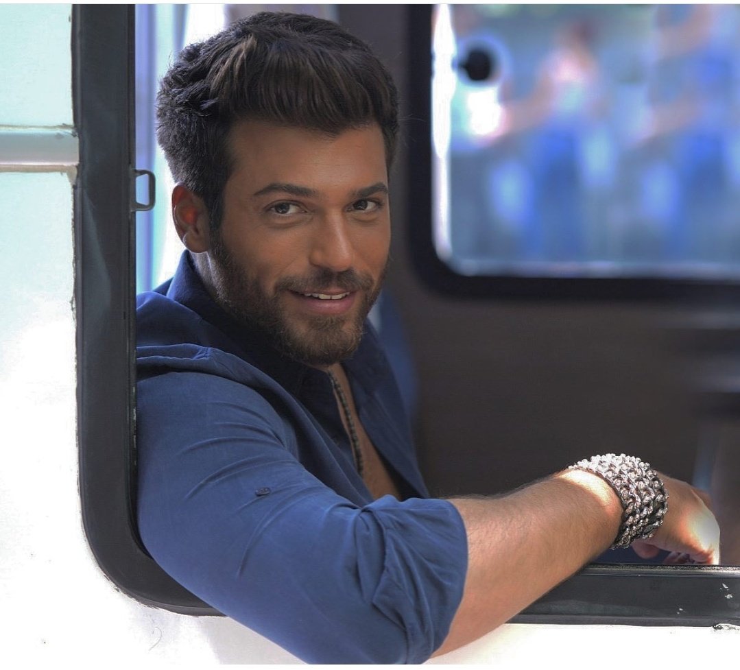 L'integrità ,l'agire in modo aperto, onesto e coerente,senza scorciatoie ,è ciò che  che distingue le persone capaci da quelle " fortunate"...

INTEGRITÀ ✅
#CanYaman