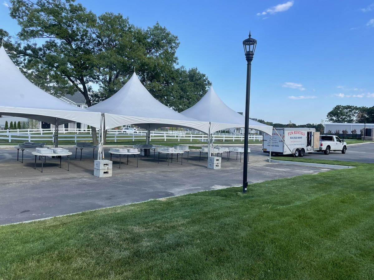 myfunrentals's tweet photo. #tents #partyrentals #summer2022 #funrentals https://t.co/wFzuIF04cs