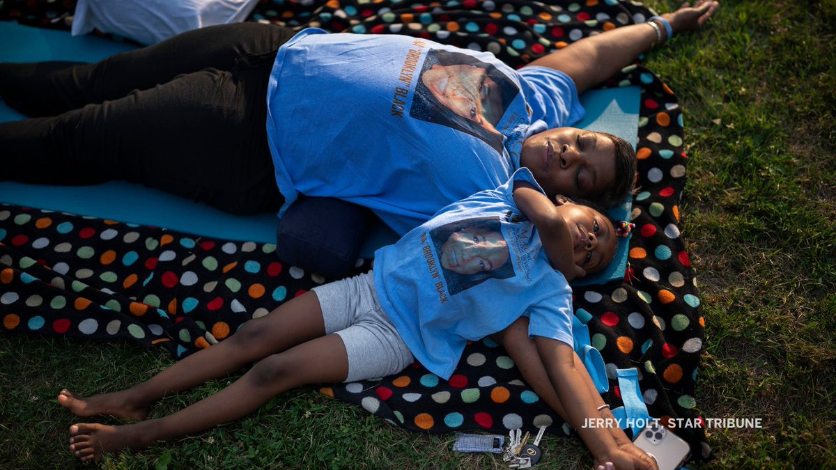 StarTribune's tweet image. 📷 Photos of the year: From crazy weather to Suni Lee, take a look at some of the memorable moments captured by the Star Tribune's photographers in 2022. startribune.com/photos-of-the-…