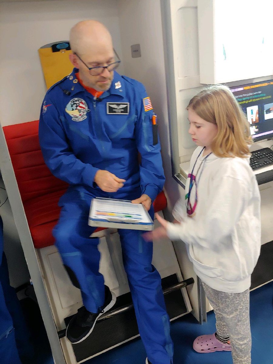 Kendall5thGrade's tweet photo. Two weeks later and we still can’t stop thinking about how much fun we had on this mission to Mars! @ChallengerCtr #ChallengerLearningCenter #teamwork
🧑🚀🚀🛰️🔭 https://t.co/Jk101BfpkO