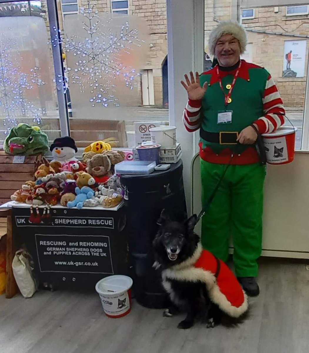 Please join me in saying a huge thankyou to Frisky, Bentley Bear &amp; their slaves Michelle Pearson &amp; Nigel Pearson-Asher for their wonderful stand this weekend raising a whopping £475 !!! 
Thankyou to them for spending their weekend raising funds &amp; awareness.