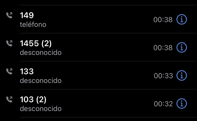 brbaritaa's tweet image. Anoche viví una horrible situación. 
Llame a @Carabdechile porque mi vecina estaba siendo golpeada por su pareja a la hora que ven en la foto, no contestaron . 
Llame después al fono 149 para denunciar, me dijeron que venían enseguida.